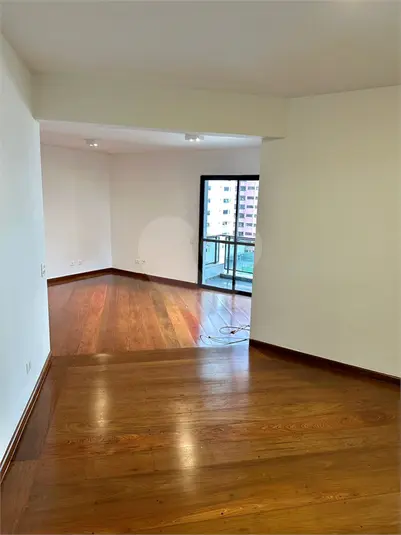 Apartamento com 3 quartos à venda em Moema – SP