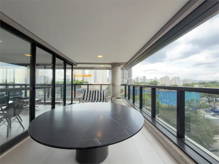 Apartamento com 3 quartos à venda em Pinheiros – SP
