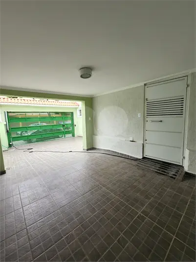 Salão Comercial à venda ou para alugar em Vila Mazzei – SP