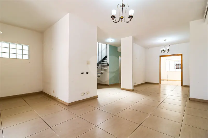 Sobrado com 3 quartos para alugar em Campo Belo – SP