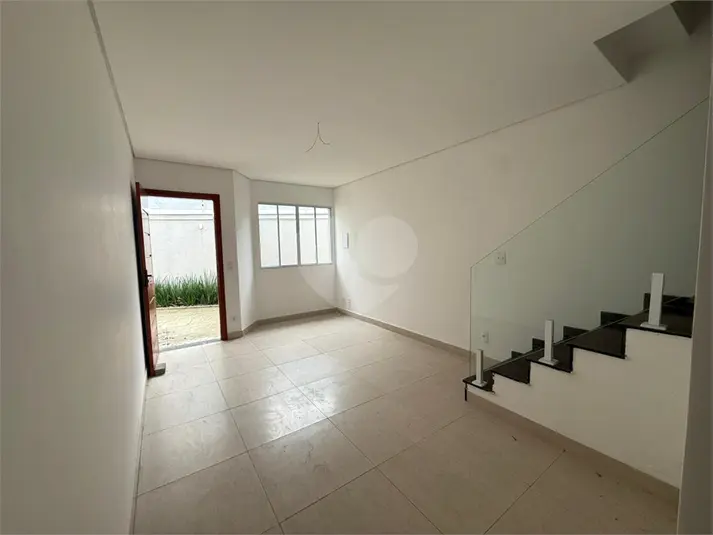 Condomínio com 2 quartos à venda em Jaçanã – SP