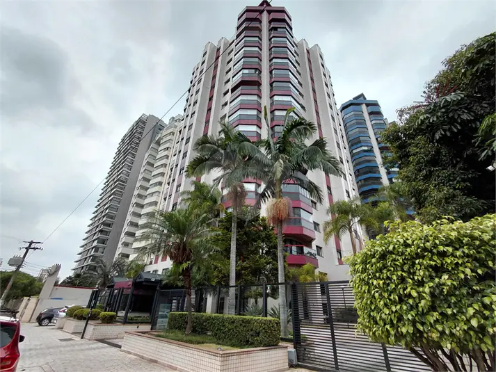 Apartamento à venda em Anália Franco – SP
