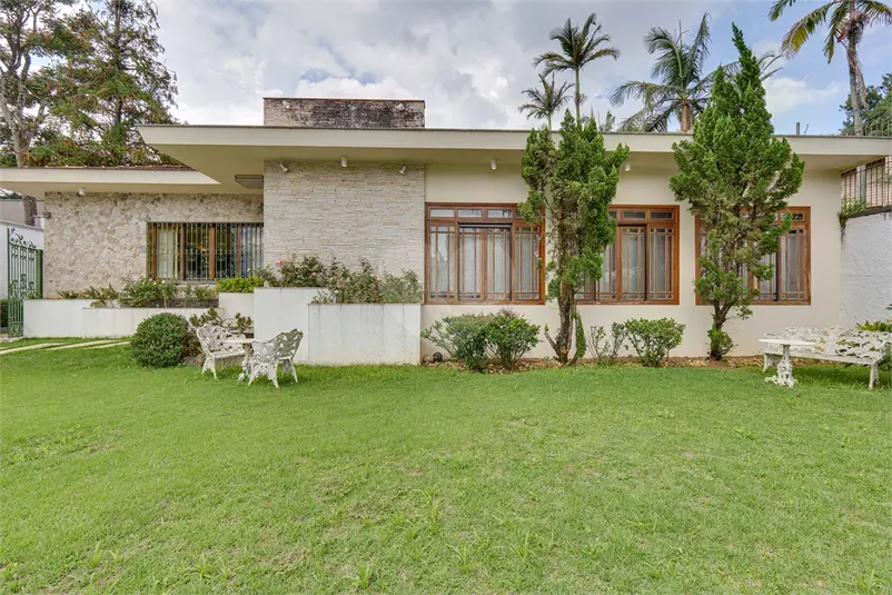 Casa térrea com 4 quartos à venda em Alto da Boa Vista – SP