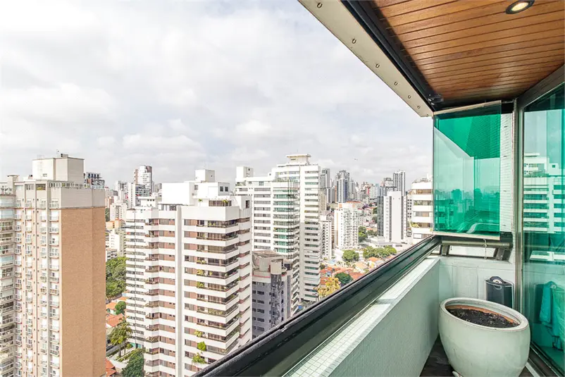 Apartamento com 4 quartos à venda em Aclimação – SP