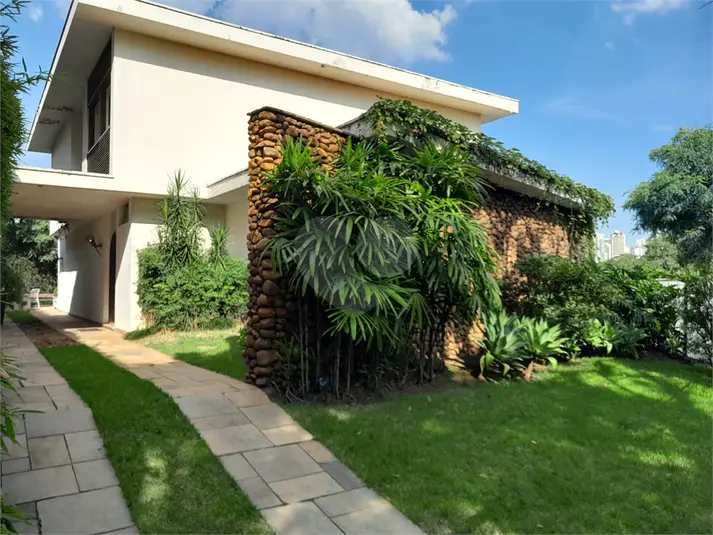 Casa com 3 quartos à venda em Pacaembú – SP