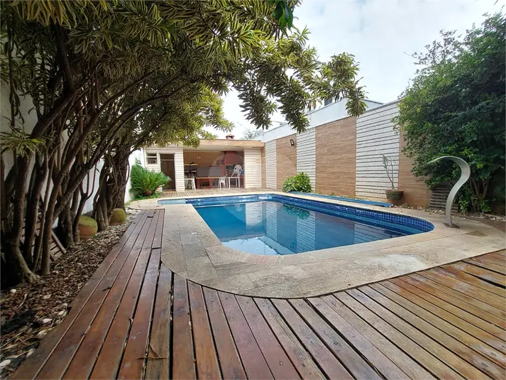 Casa com 4 quartos à venda ou para alugar em Lapa – SP
