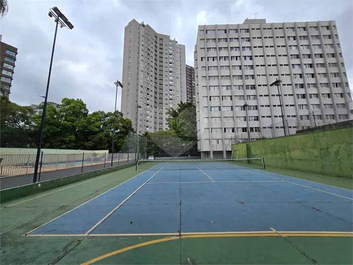 Apartamento com 3 quartos à venda em Moema – SP