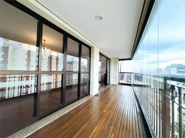 Apartamento com 4 quartos à venda em Campo Belo – SP