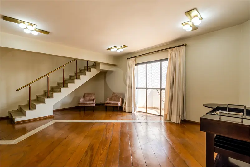 Duplex com 3 quartos para alugar em Santana – SP