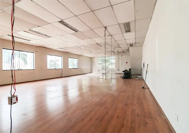 Salão Comercial para alugar em Santo Amaro – SP
