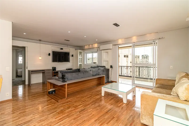 Apartamento com 2 quartos à venda ou para alugar em Vila Mariana – SP