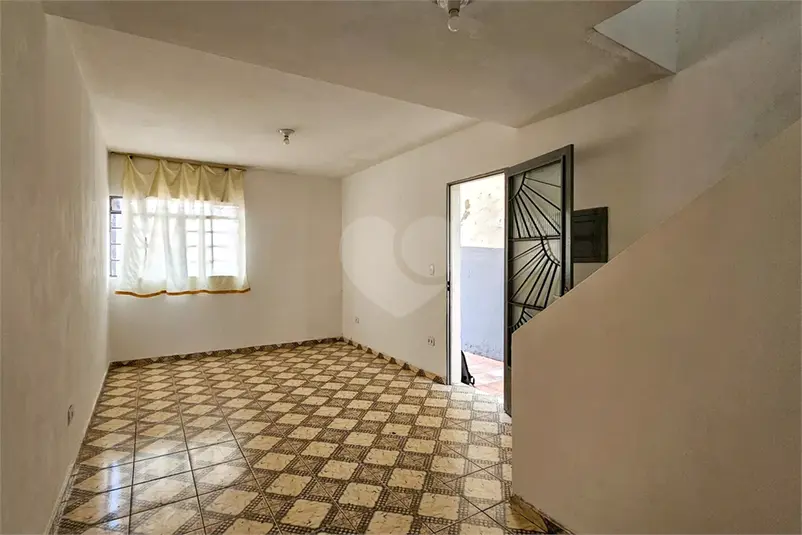Casa térrea com 2 quartos à venda em Jaçanã – SP