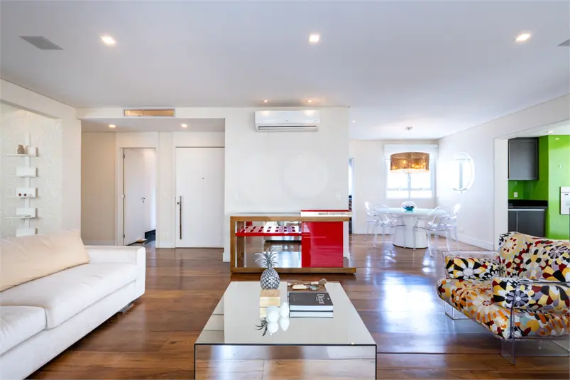 Apartamento com 3 quartos à venda em Vila Nova Conceição – SP