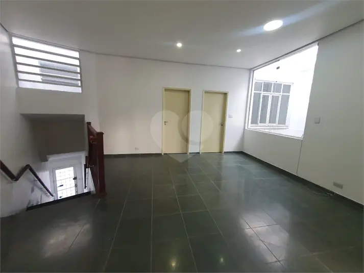 Salão Comercial para alugar em Penha de França – SP