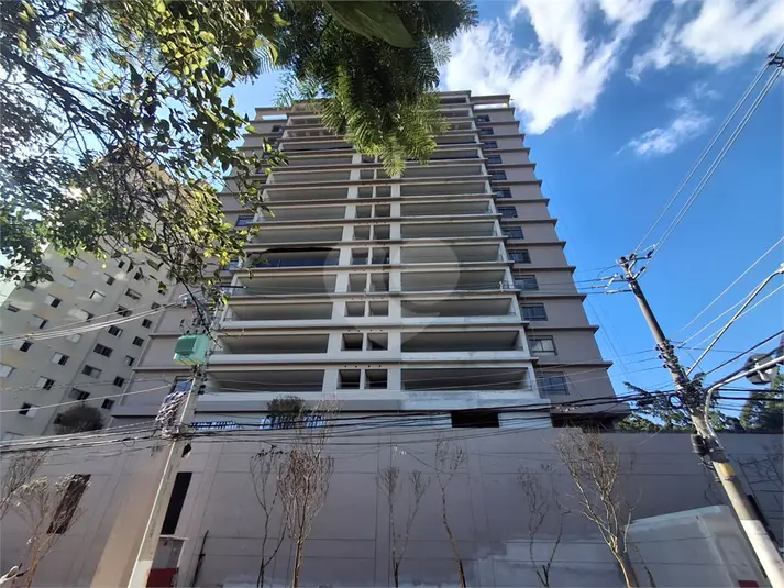 Apartamento com 3 quartos à venda em Alto de Pinheiros – SP