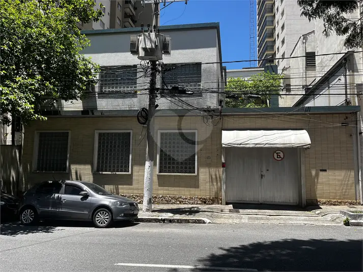 Prédio inteiro à venda ou para alugar em Barra Funda – SP