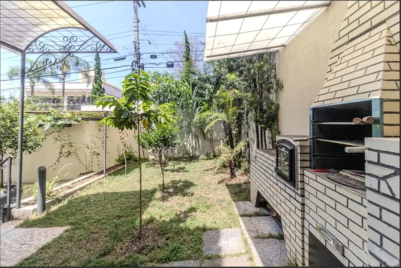 Sobrado com 3 quartos à venda em Pacaembú – SP