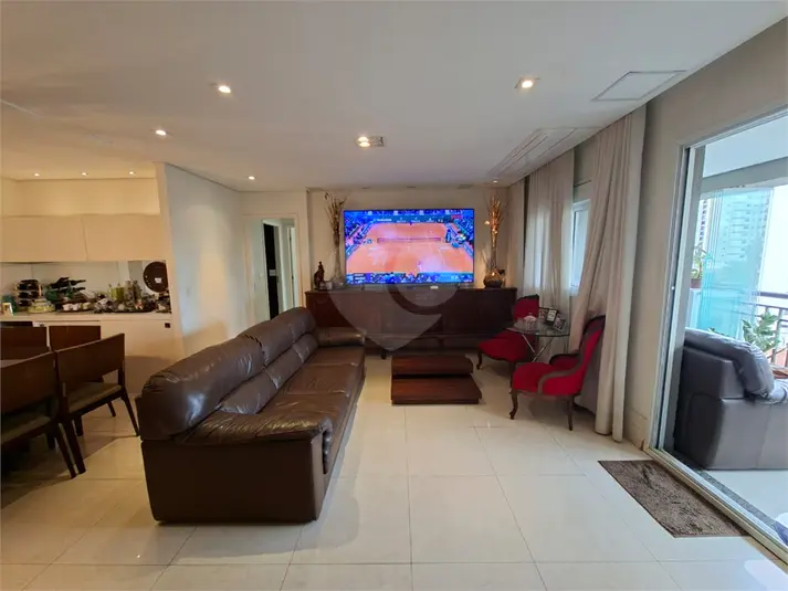 Apartamento com 3 quartos à venda ou para alugar em Anália Franco – SP
