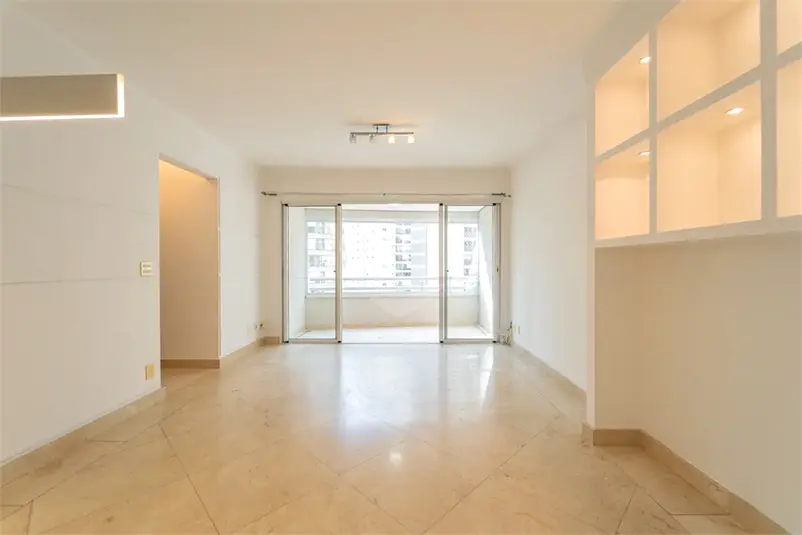 Apartamento com 3 quartos à venda em Moema – SP