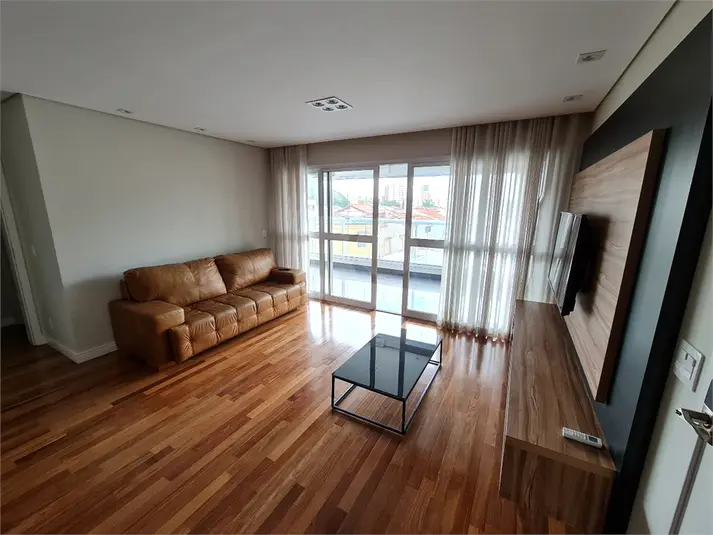 Apartamento com 3 quartos para alugar em Tatuapé – SP