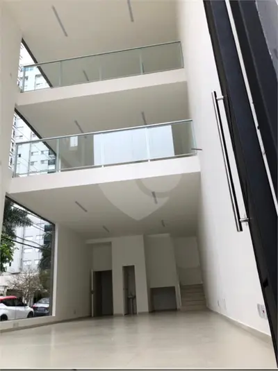 Prédio inteiro para alugar em Moema – SP