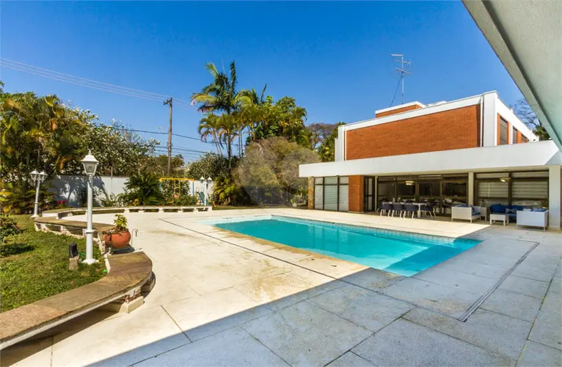 Casa com 3 quartos à venda em Alto de Pinheiros – SP