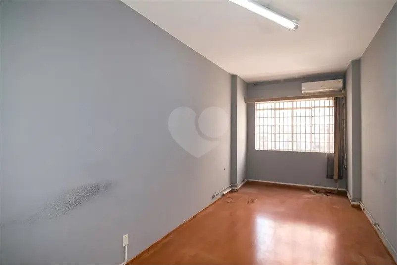 Apartamento com 3 quartos para alugar em Bela Vista – SP