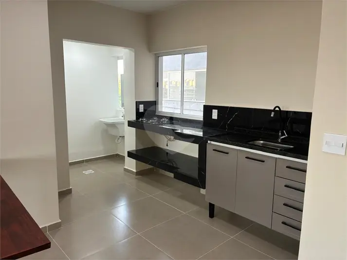 Apartamento com 3 quartos à venda ou para alugar em Lapa – SP