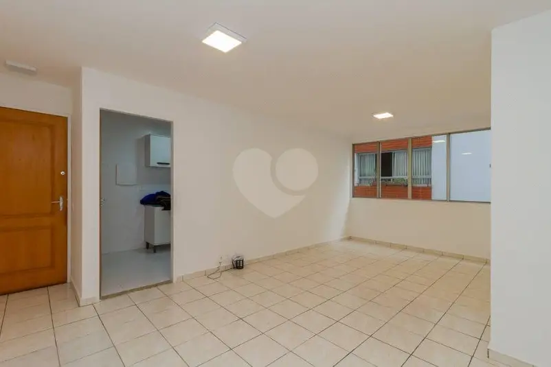 Apartamento com 3 quartos para alugar em Itaim Bibi – SP