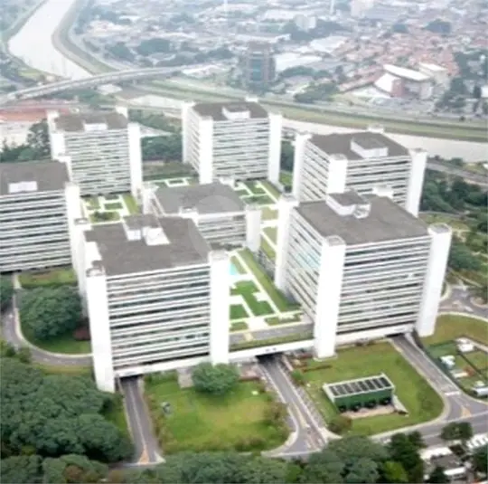 Salas à venda ou para alugar em Jardim São Luís – SP