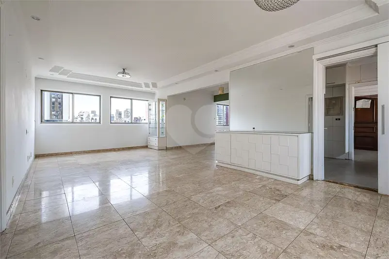 Apartamento com 3 quartos à venda ou para alugar em Pinheiros – SP