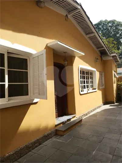 Casa com 3 quartos para alugar em Campo Belo – SP