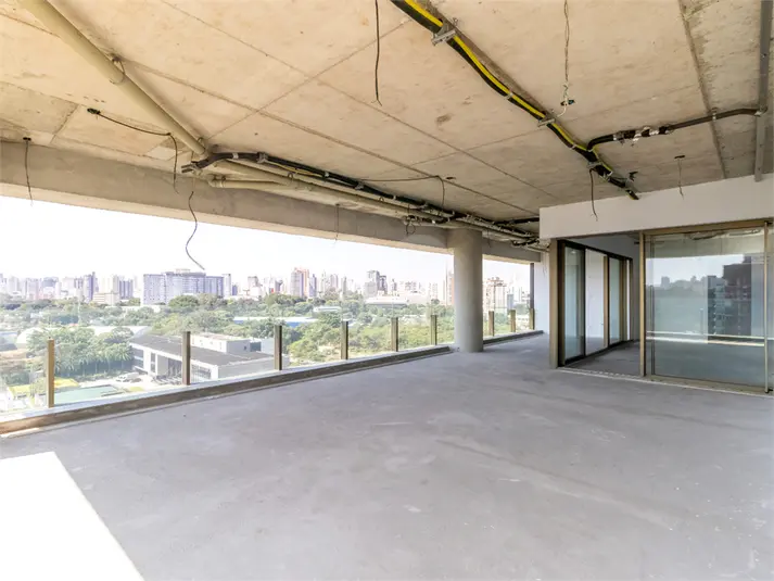 Apartamento com 4 quartos à venda em Moema – SP