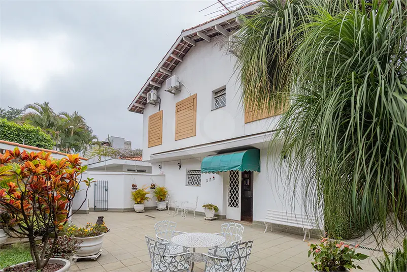 Casa de vila com 5 quartos à venda em Alto de Pinheiros – SP