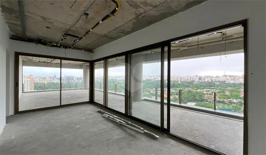 Apartamento com 3 quartos à venda em Ibirapuera – SP