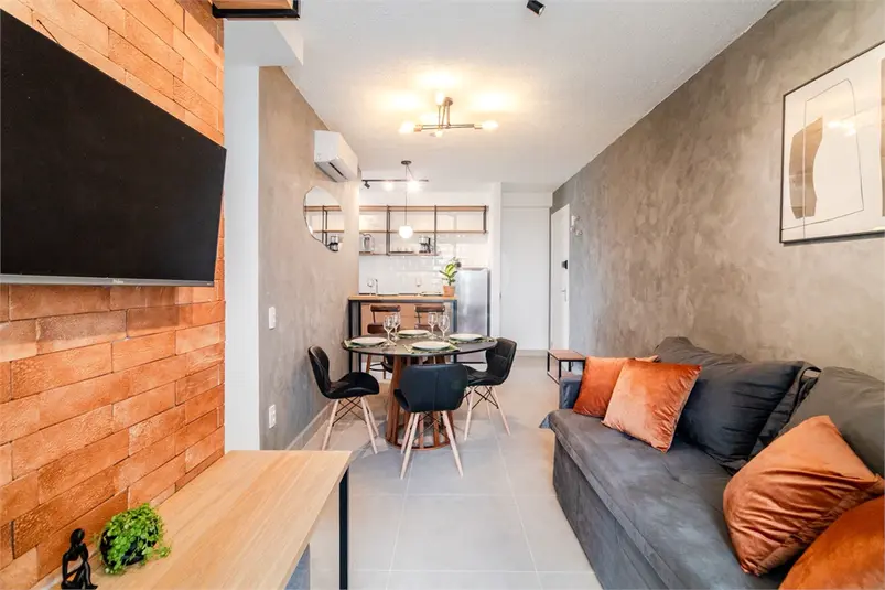 Apartamento com 2 quartos à venda ou para alugar em Liberdade – SP