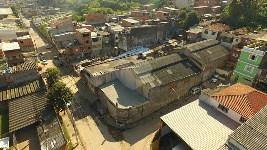 Galpão à venda ou para alugar em Vila São Rafael – SP