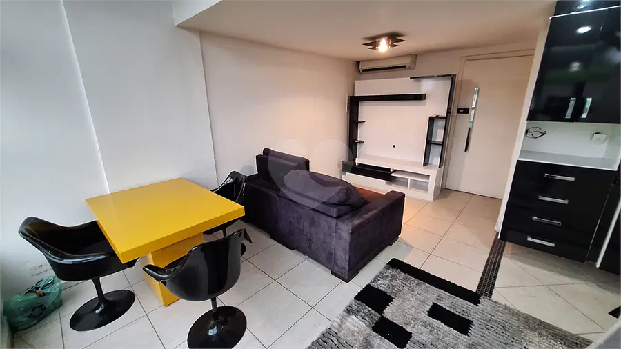 Apartamento com 1 quarto à venda ou para alugar em Santana – SP