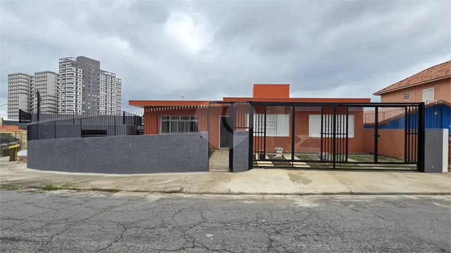 Casa com 3 quartos para alugar em Morumbi – SP