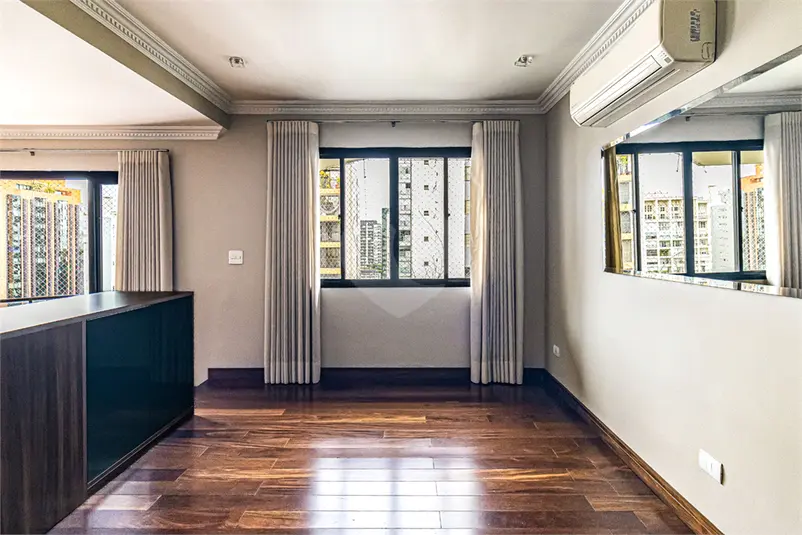 Apartamento com 3 quartos à venda em Moema – SP