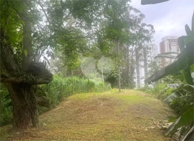 Terreno à venda em Panamby – SP