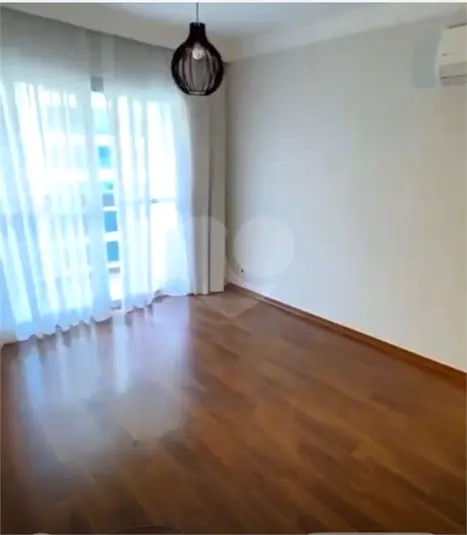 Apartamento com 3 quartos para alugar em Moema – SP