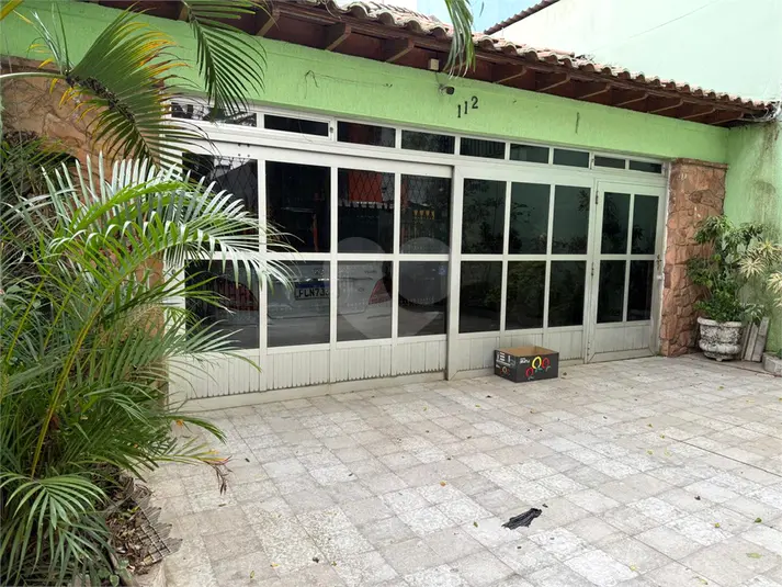 Terreno à venda em Pari – SP