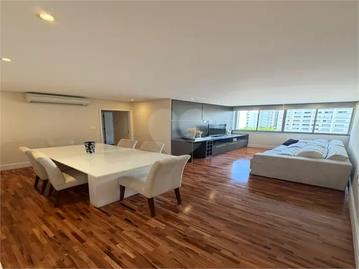 Apartamento com 1 quarto para alugar em Itaim Bibi – SP