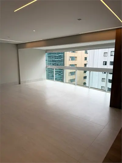 Apartamento com 3 quartos à venda em Vila Olímpia – SP