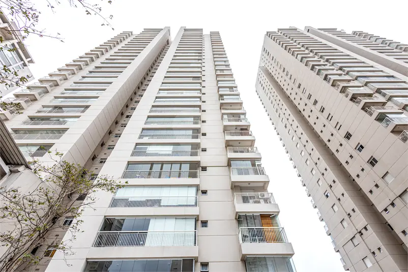 Apartamento com 3 quartos à venda ou para alugar em Santo Amaro – SP