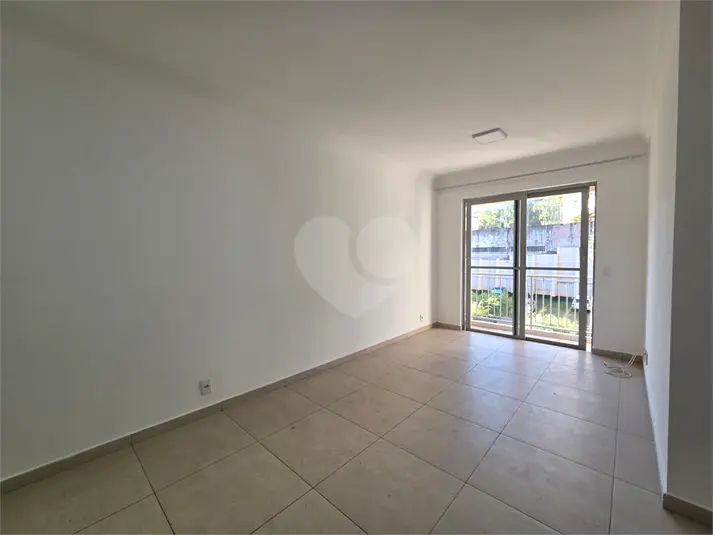Apartamento com 3 quartos à venda ou para alugar em Vila Ivone – SP