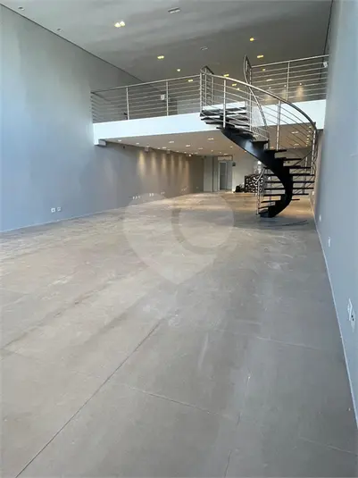 Prédio inteiro para alugar em Santana – SP
