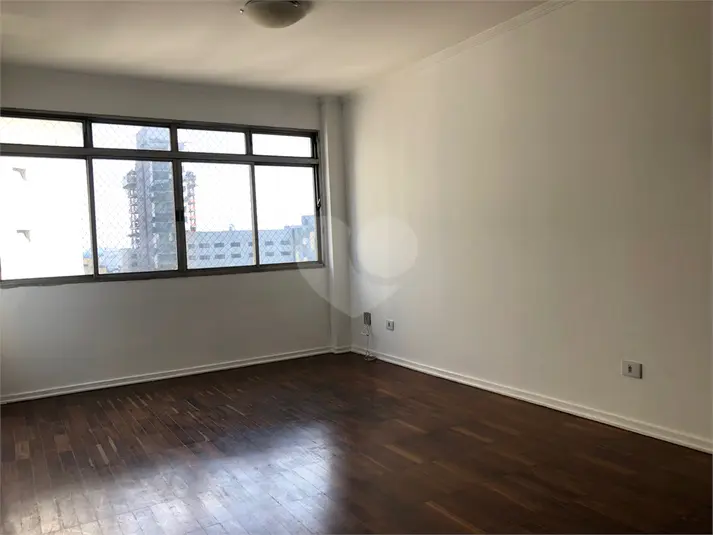 Apartamento com 3 quartos para alugar em Jardim América – SP