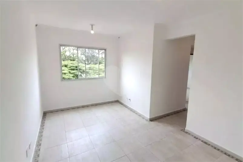 Apartamento com 3 quartos à venda em Taboão – SP